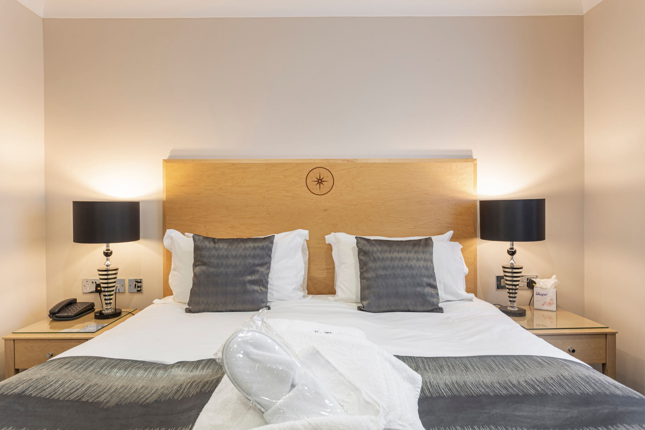 Moorland Hotel Classic Double Room Beds scaled